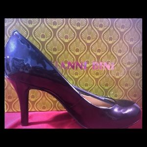 Gianni Bini Navy Heels